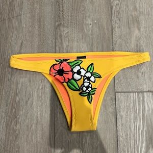 Triangl bikini bottom